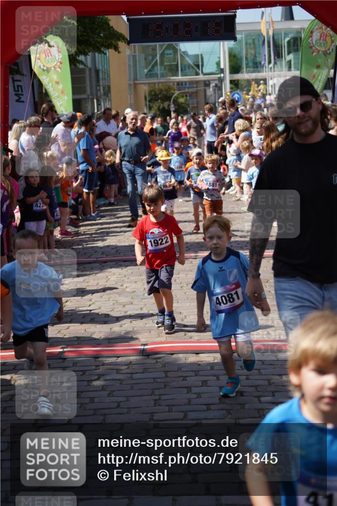 13.06.2025 - Holstenköstenlauf Felixshl http://msf.ph/oto/7921845 13.06.2025 15:02:16 Laufen  meine-sportfotos.de