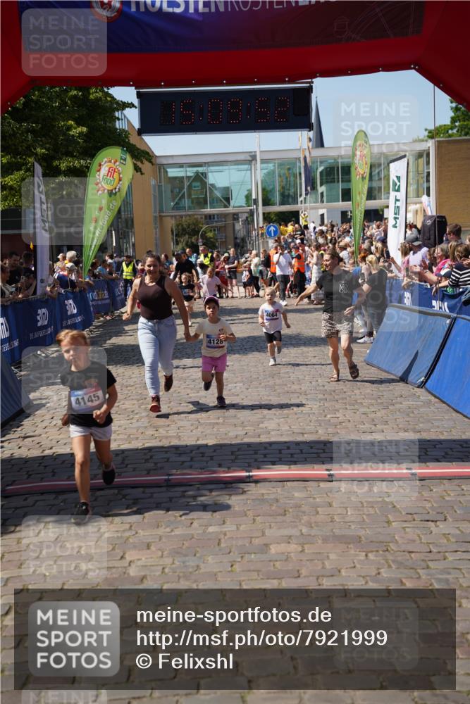 13.06.2025 - Holstenköstenlauf Felixshl http://msf.ph/oto/7921999 13.06.2025 15:09:51 Laufen  meine-sportfotos.de