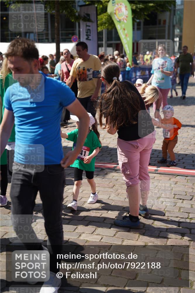 13.06.2025 - Holstenköstenlauf Felixshl http://msf.ph/oto/7922188 13.06.2025 15:12:26 Laufen  meine-sportfotos.de
