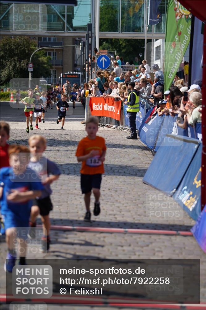 13.06.2025 - Holstenköstenlauf Felixshl http://msf.ph/oto/7922258 13.06.2025 15:36:22 Laufen 23, 95, 182, 1287, 1812 meine-sportfotos.de