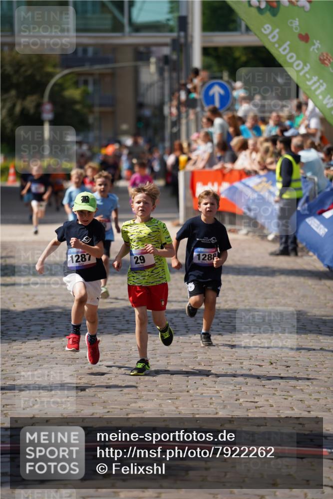 13.06.2025 - Holstenköstenlauf Felixshl http://msf.ph/oto/7922262 13.06.2025 15:36:29 Laufen 29, 282, 285, 1190, 1287, 1288 meine-sportfotos.de