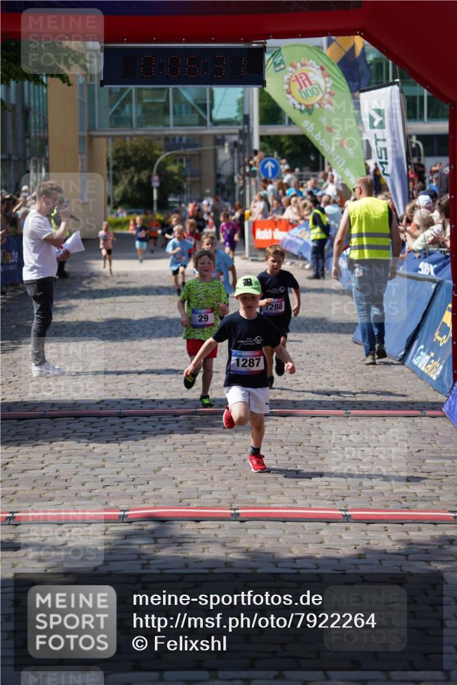 13.06.2025 - Holstenköstenlauf Felixshl http://msf.ph/oto/7922264 13.06.2025 15:36:31 Laufen 29, 76, 282, 285, 427, 1190, 1287, 1288 meine-sportfotos.de