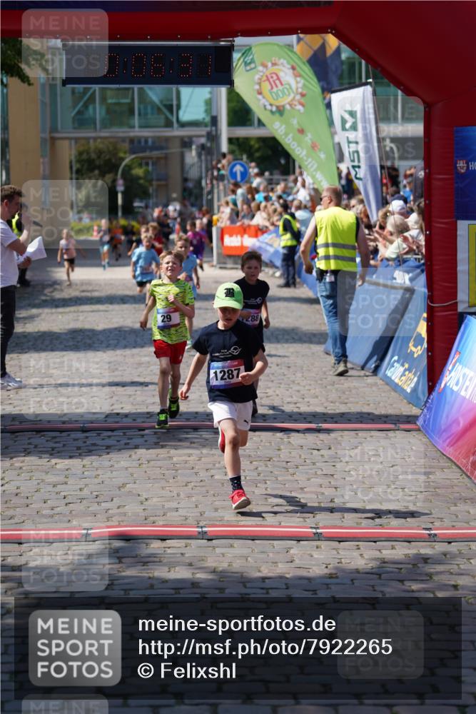 13.06.2025 - Holstenköstenlauf Felixshl http://msf.ph/oto/7922265 13.06.2025 15:36:31 Laufen 29, 76, 282, 285, 427, 1190, 1287, 1288 meine-sportfotos.de
