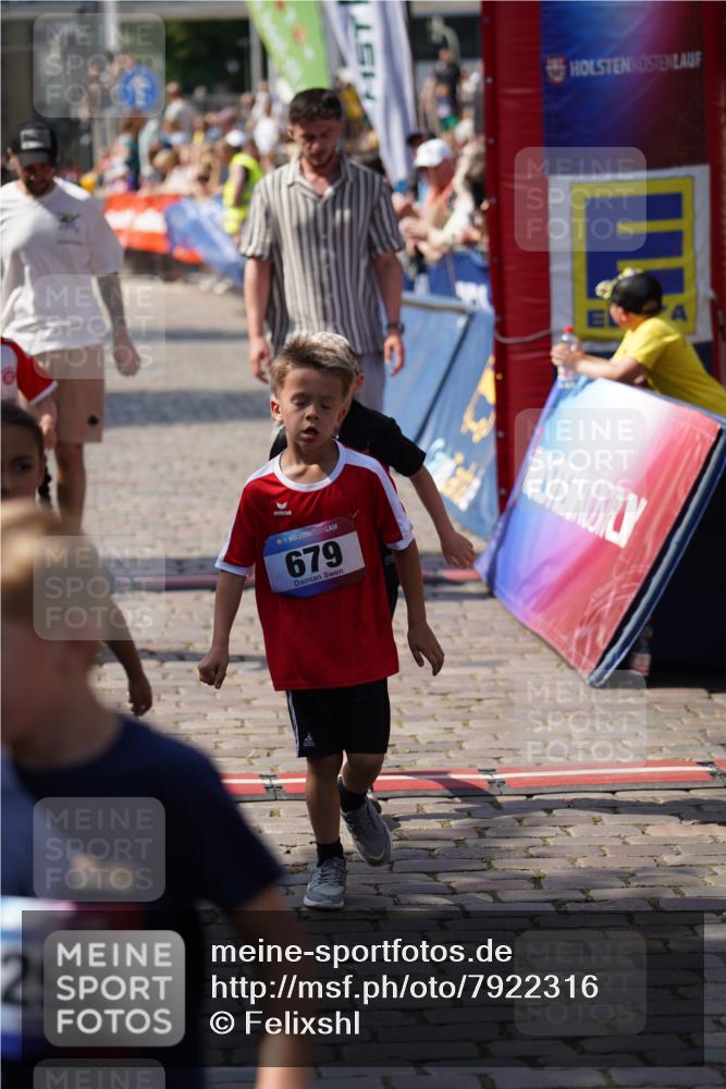 13.06.2025 - Holstenköstenlauf Felixshl http://msf.ph/oto/7922316 13.06.2025 15:36:52 Laufen 284, 422, 423, 558, 674, 679, 943, 1156, 1379, 1911 meine-sportfotos.de