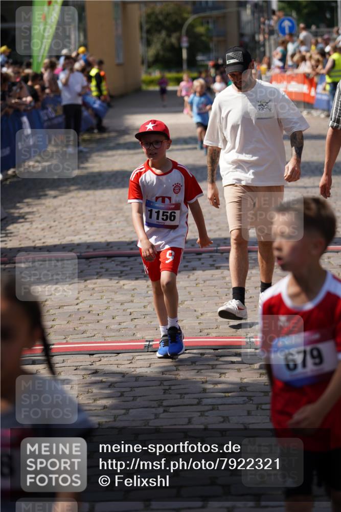 13.06.2025 - Holstenköstenlauf Felixshl http://msf.ph/oto/7922321 13.06.2025 15:36:54 Laufen 423, 674, 679, 943, 1156, 1379, 1439, 1911 meine-sportfotos.de