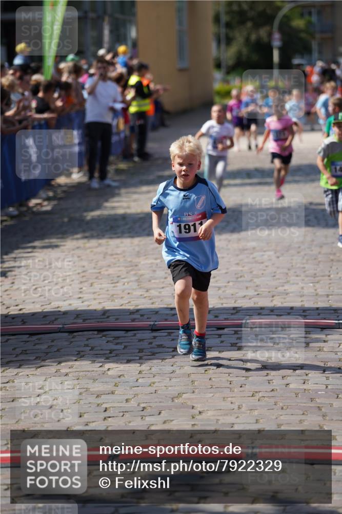 13.06.2025 - Holstenköstenlauf Felixshl http://msf.ph/oto/7922329 13.06.2025 15:37:00 Laufen 281, 830, 1373, 1377, 1379, 1439, 1444, 1810, 1844, 1911 meine-sportfotos.de
