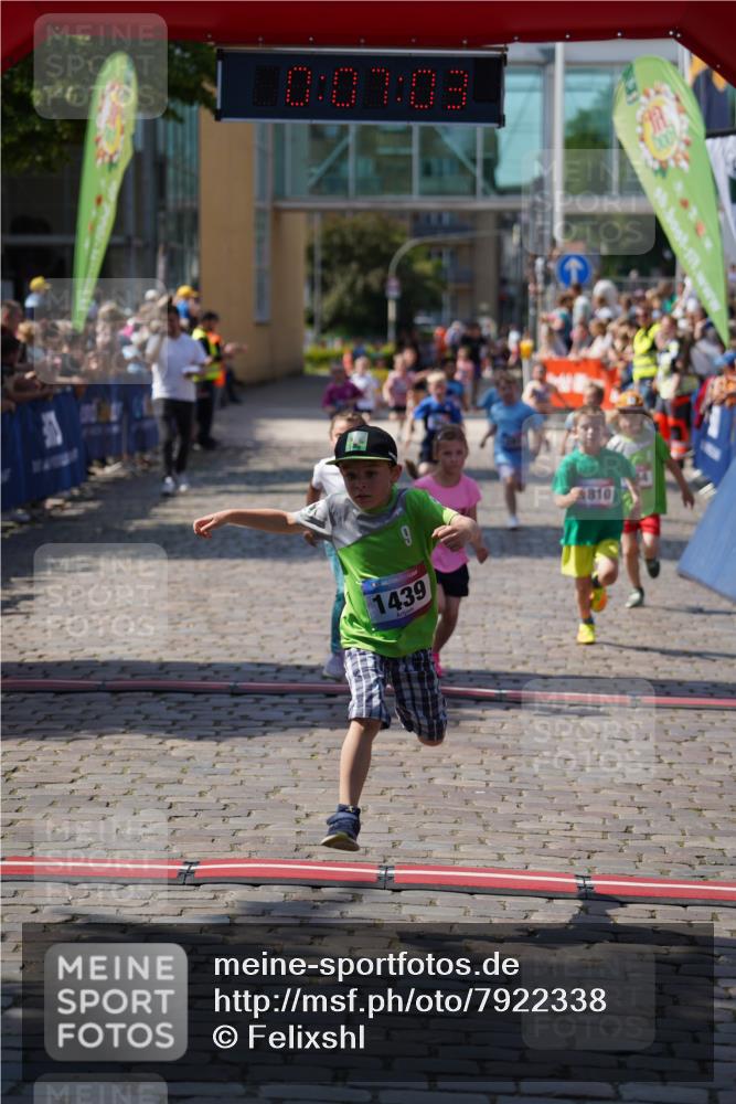 13.06.2025 - Holstenköstenlauf Felixshl http://msf.ph/oto/7922338 13.06.2025 15:37:03 Laufen 30, 59, 281, 667, 829, 830, 1373, 1377, 1439, 1444, 1810, 1842, 1844, 1911 meine-sportfotos.de