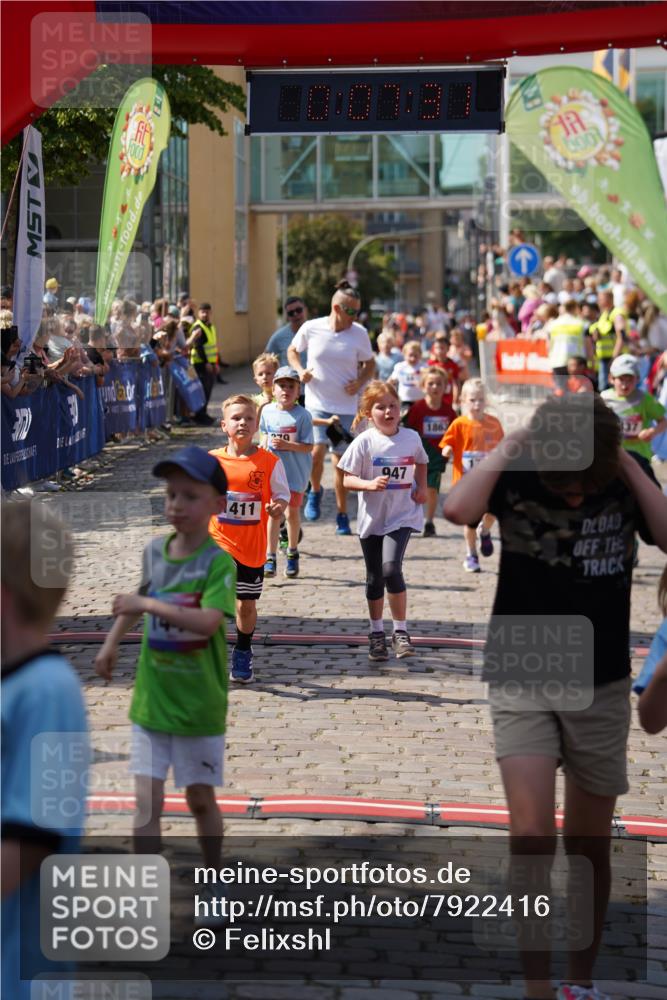 13.06.2025 - Holstenköstenlauf Felixshl http://msf.ph/oto/7922416 13.06.2025 15:37:31 Laufen 44, 60, 84, 176, 177, 279, 286, 824, 947, 1199, 1378, 1411, 1437, 1441, 1447, 1801, 1863 meine-sportfotos.de
