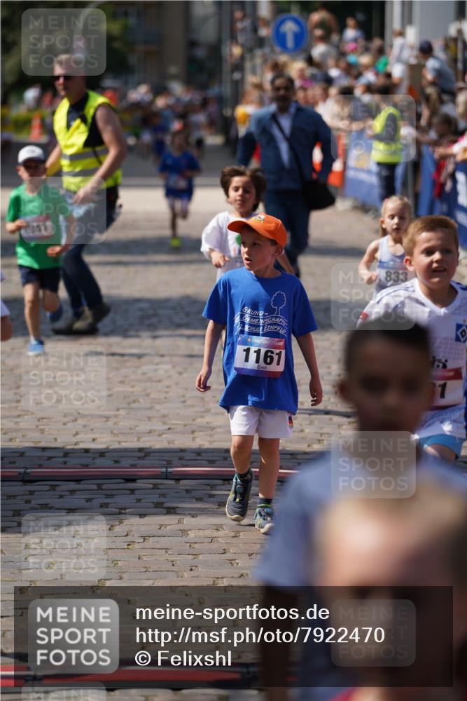 13.06.2025 - Holstenköstenlauf Felixshl http://msf.ph/oto/7922470 13.06.2025 15:37:47 Laufen 3, 825, 831, 833, 942, 945, 1161, 1376, 1414, 1941 meine-sportfotos.de