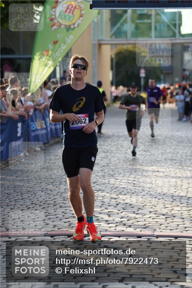 13.06.2025 - Holstenköstenlauf Felixshl http://msf.ph/oto/7922473 13.06.2025 19:49:04 Laufen 2062, 2097, 2259, 3238 meine-sportfotos.de