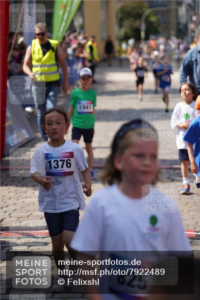 13.06.2025 - Holstenköstenlauf Felixshl http://msf.ph/oto/7922489 13.06.2025 15:37:50 Laufen 3, 39, 825, 831, 833, 942, 1161, 1376, 1827, 1941 meine-sportfotos.de