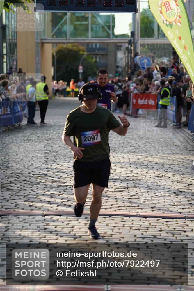 13.06.2025 - Holstenköstenlauf Felixshl http://msf.ph/oto/7922497 13.06.2025 19:49:08 Laufen 2062, 2097, 3238 meine-sportfotos.de