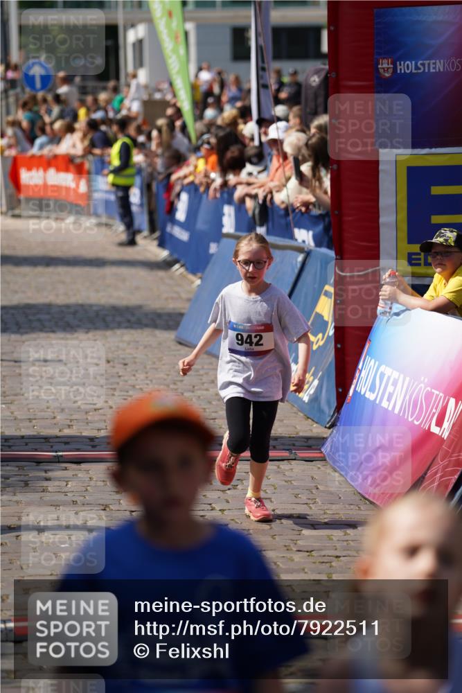 13.06.2025 - Holstenköstenlauf Felixshl http://msf.ph/oto/7922511 13.06.2025 15:37:55 Laufen 3, 39, 426, 428, 429, 572, 942, 1827, 1855 meine-sportfotos.de