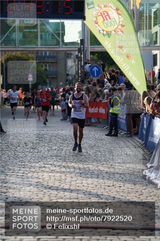 13.06.2025 - Holstenköstenlauf Felixshl http://msf.ph/oto/7922520 13.06.2025 19:49:14 Laufen 3216 meine-sportfotos.de