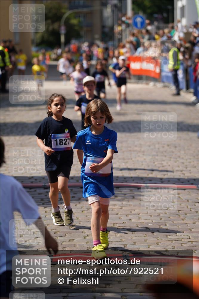 13.06.2025 - Holstenköstenlauf Felixshl http://msf.ph/oto/7922521 13.06.2025 15:37:57 Laufen 3, 39, 426, 428, 429, 572, 942, 1827, 1855 meine-sportfotos.de