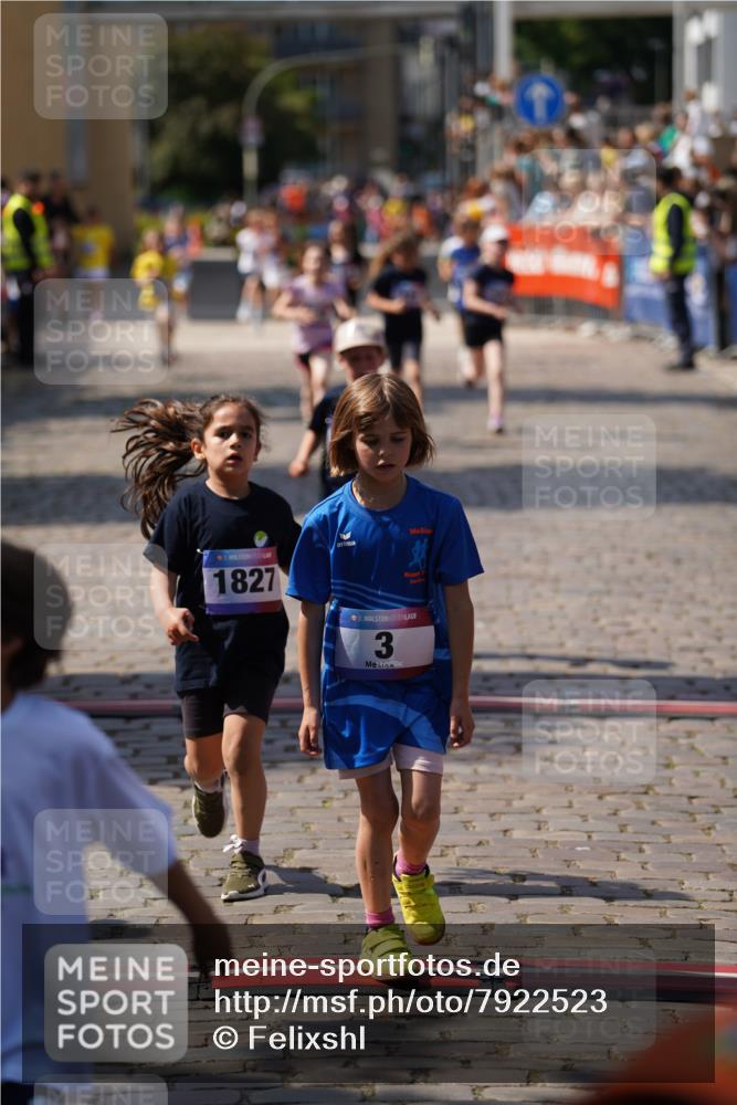13.06.2025 - Holstenköstenlauf Felixshl http://msf.ph/oto/7922523 13.06.2025 15:37:57 Laufen 3, 39, 426, 428, 429, 572, 942, 1827, 1855 meine-sportfotos.de