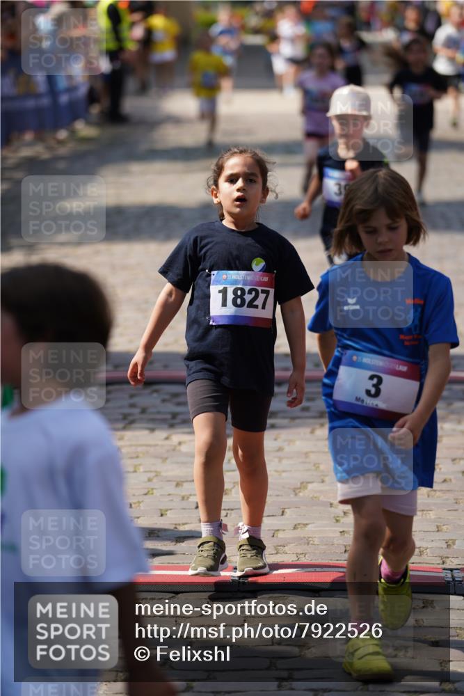 13.06.2025 - Holstenköstenlauf Felixshl http://msf.ph/oto/7922526 13.06.2025 15:37:58 Laufen 3, 39, 42, 426, 428, 429, 572, 942, 1198, 1827, 1855 meine-sportfotos.de
