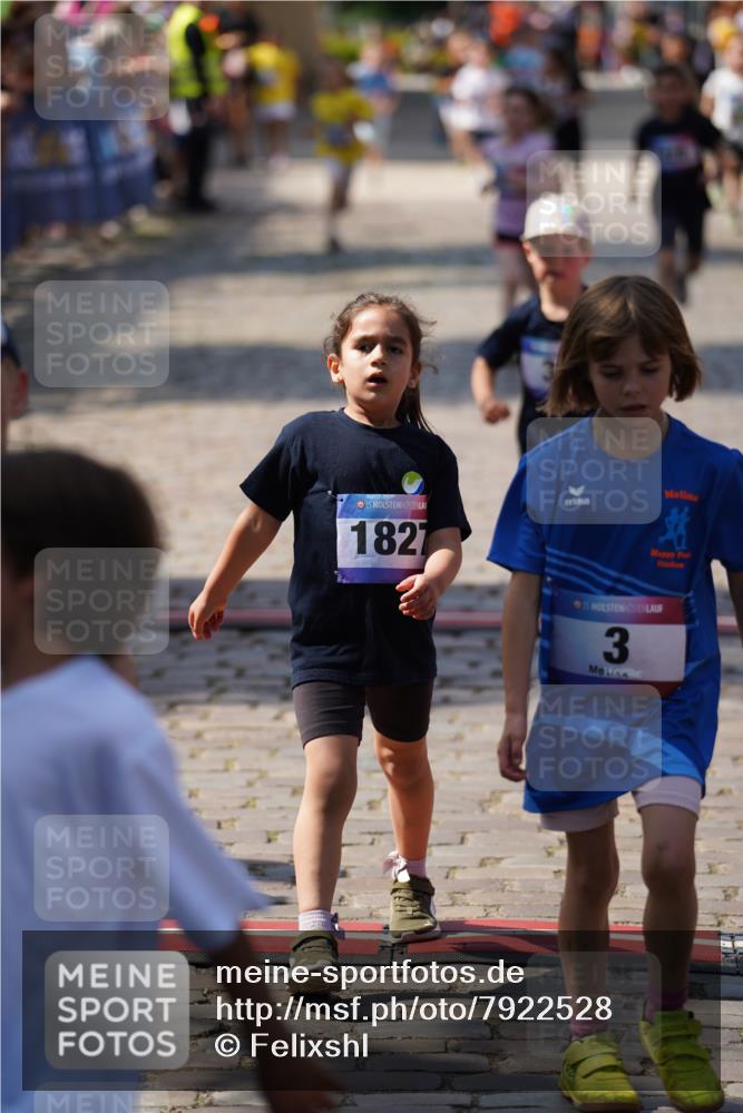 13.06.2025 - Holstenköstenlauf Felixshl http://msf.ph/oto/7922528 13.06.2025 15:37:58 Laufen 3, 39, 42, 426, 428, 429, 572, 942, 1198, 1827, 1855 meine-sportfotos.de