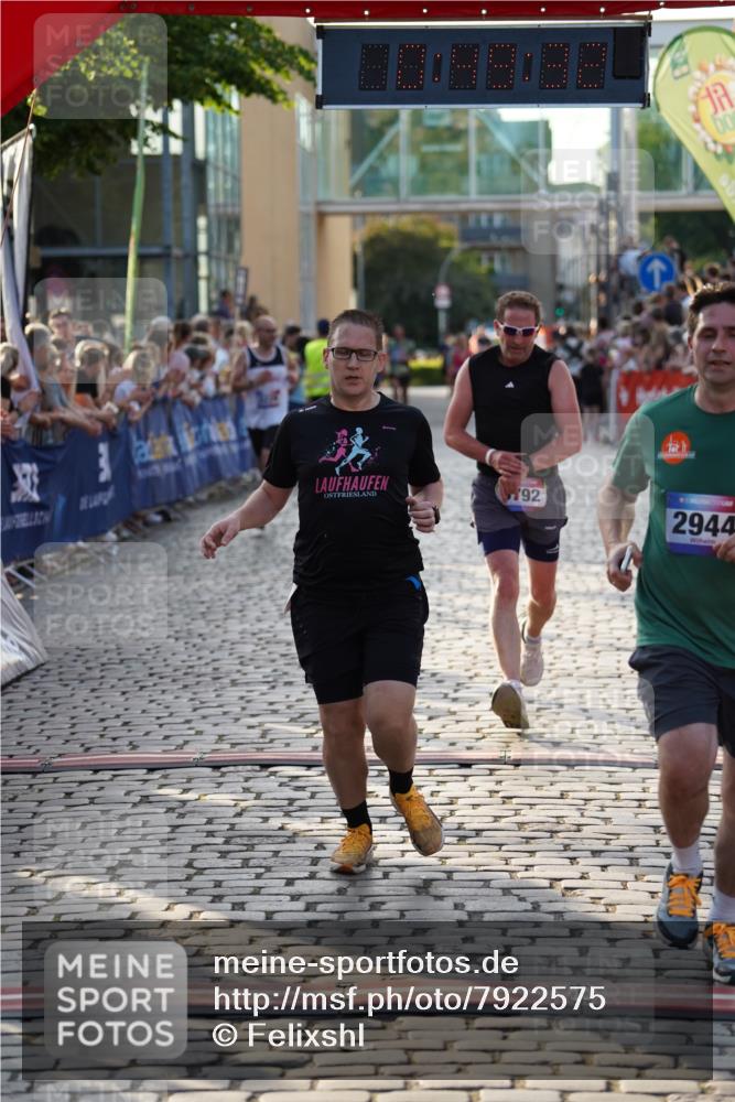 13.06.2025 - Holstenköstenlauf Felixshl http://msf.ph/oto/7922575 13.06.2025 19:49:31 Laufen 2839, 2944, 3229, 3792 meine-sportfotos.de