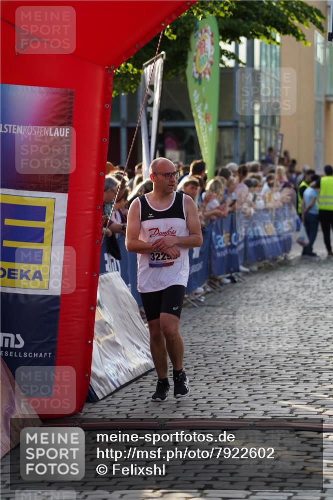 13.06.2025 - Holstenköstenlauf Felixshl http://msf.ph/oto/7922602 13.06.2025 19:49:36 Laufen 2019, 3229, 3792, 3824 meine-sportfotos.de