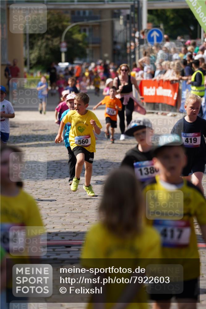 13.06.2025 - Holstenköstenlauf Felixshl http://msf.ph/oto/7922603 13.06.2025 15:38:19 Laufen 32, 178, 283, 417, 419, 560, 564, 670, 819, 1380, 1825 meine-sportfotos.de
