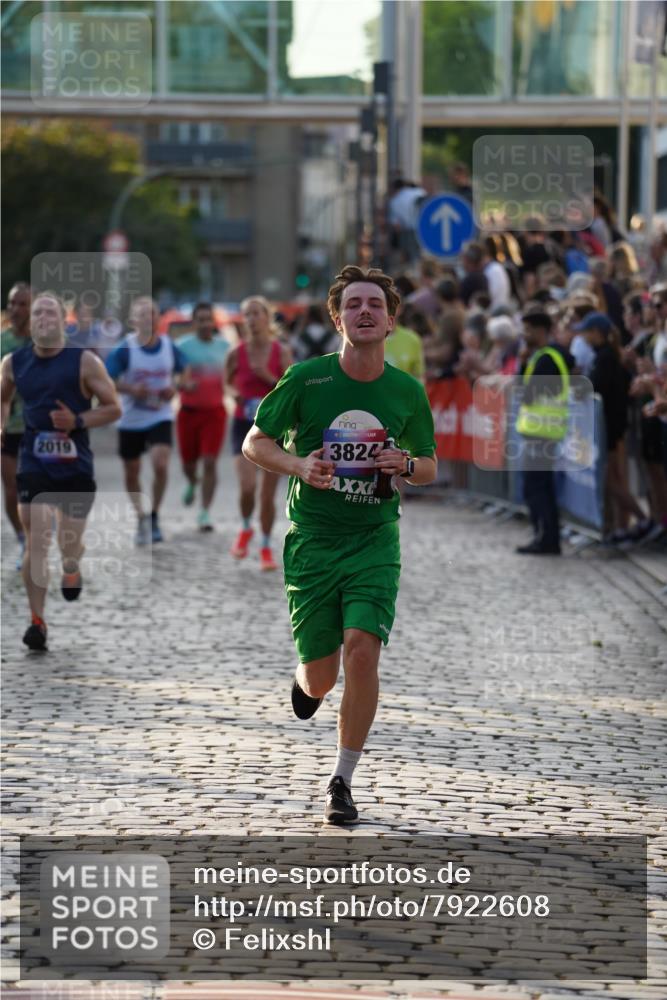13.06.2025 - Holstenköstenlauf Felixshl http://msf.ph/oto/7922608 13.06.2025 19:49:39 Laufen 2019, 2197, 2309, 2323, 2799, 3029, 3212, 3229, 3824 meine-sportfotos.de