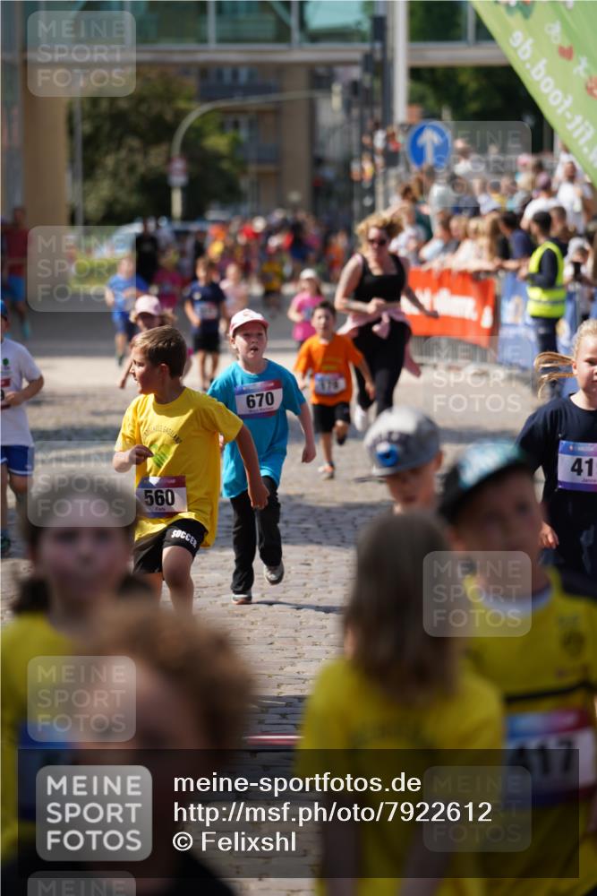 13.06.2025 - Holstenköstenlauf Felixshl http://msf.ph/oto/7922612 13.06.2025 15:38:20 Laufen 32, 178, 283, 419, 560, 670, 819, 1380, 1825 meine-sportfotos.de
