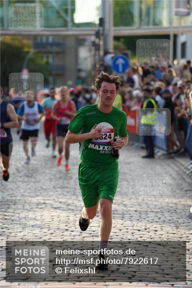 13.06.2025 - Holstenköstenlauf Felixshl http://msf.ph/oto/7922617 13.06.2025 19:49:39 Laufen 2019, 2197, 2309, 2323, 2799, 3029, 3212, 3229, 3824 meine-sportfotos.de