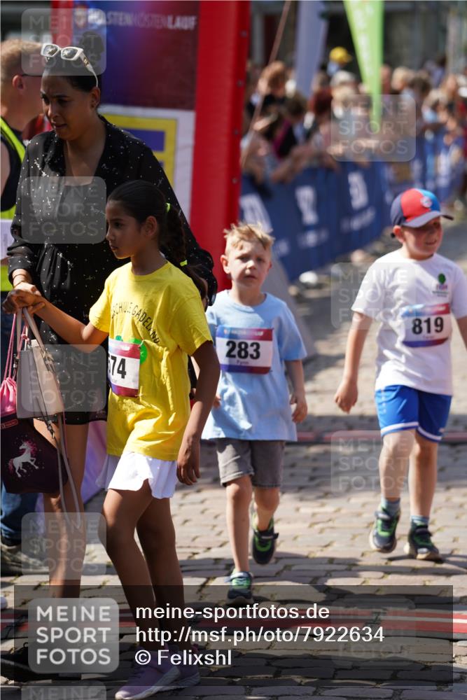 13.06.2025 - Holstenköstenlauf Felixshl http://msf.ph/oto/7922634 13.06.2025 15:38:25 Laufen 32, 178, 283, 560, 670, 819, 1159, 1872 meine-sportfotos.de