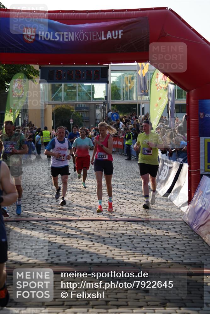 13.06.2025 - Holstenköstenlauf Felixshl http://msf.ph/oto/7922645 13.06.2025 19:49:45 Laufen 2019, 2165, 2197, 2309, 2323, 2569, 2799, 3029, 3212 meine-sportfotos.de