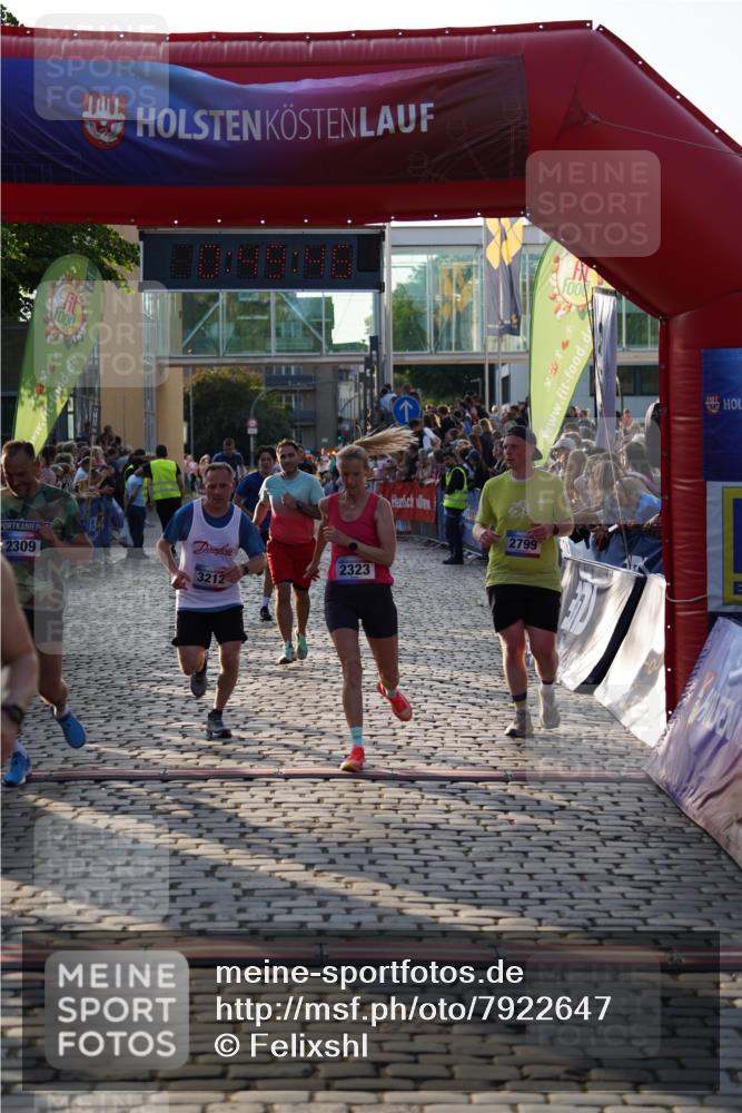 13.06.2025 - Holstenköstenlauf Felixshl http://msf.ph/oto/7922647 13.06.2025 19:49:45 Laufen 2019, 2165, 2197, 2309, 2323, 2569, 2799, 3029, 3212 meine-sportfotos.de