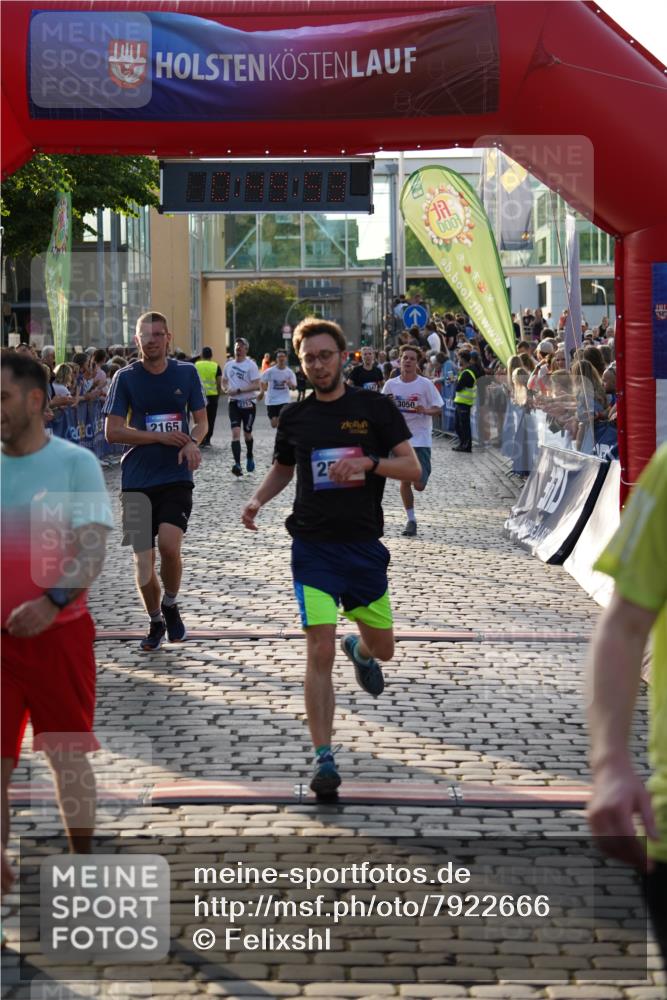 13.06.2025 - Holstenköstenlauf Felixshl http://msf.ph/oto/7922666 13.06.2025 19:49:52 Laufen 2165, 2347, 2415, 2569, 2713, 3049, 3050 meine-sportfotos.de