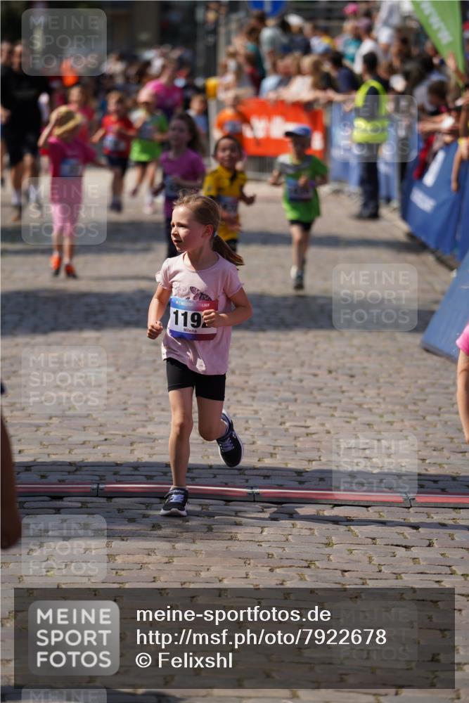 13.06.2025 - Holstenköstenlauf Felixshl http://msf.ph/oto/7922678 13.06.2025 15:38:35 Laufen 16, 33, 98, 1159, 1192, 1193, 1435, 1443, 1870, 1929 meine-sportfotos.de