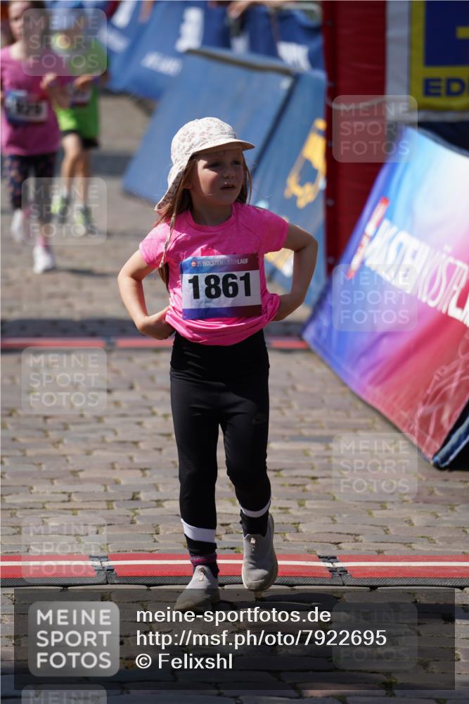 13.06.2025 - Holstenköstenlauf Felixshl http://msf.ph/oto/7922695 13.06.2025 15:38:38 Laufen 16, 33, 81, 98, 278, 1192, 1193, 1195, 1435, 1443, 1870, 1929 meine-sportfotos.de