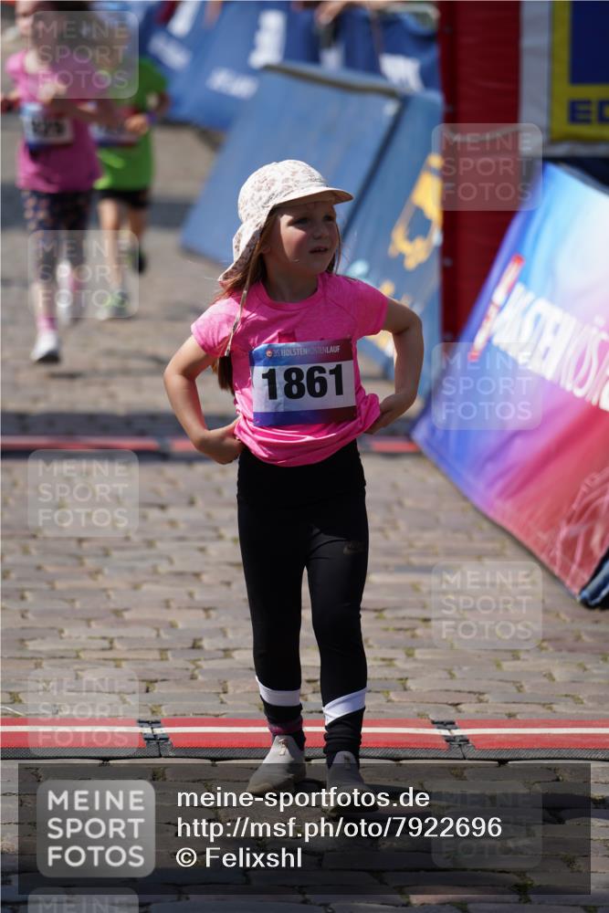 13.06.2025 - Holstenköstenlauf Felixshl http://msf.ph/oto/7922696 13.06.2025 15:38:38 Laufen 16, 33, 81, 98, 278, 1192, 1193, 1195, 1435, 1443, 1870, 1929 meine-sportfotos.de