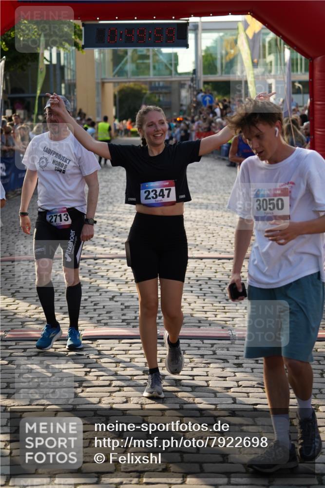 13.06.2025 - Holstenköstenlauf Felixshl http://msf.ph/oto/7922698 13.06.2025 19:49:59 Laufen 2215, 2347, 2415, 2713, 2810, 3049 meine-sportfotos.de