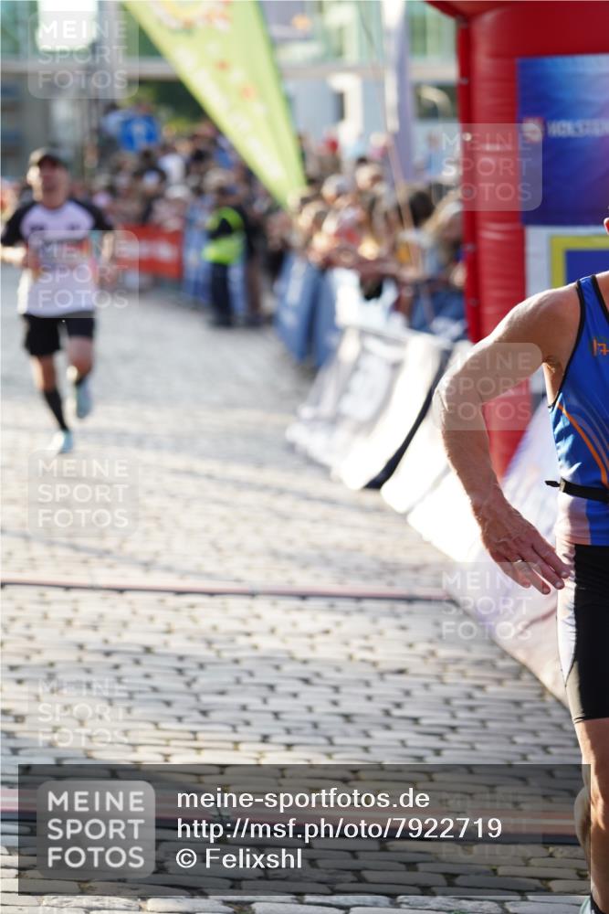 13.06.2025 - Holstenköstenlauf Felixshl http://msf.ph/oto/7922719 13.06.2025 19:50:03 Laufen 2015, 2215, 2415, 2810 meine-sportfotos.de