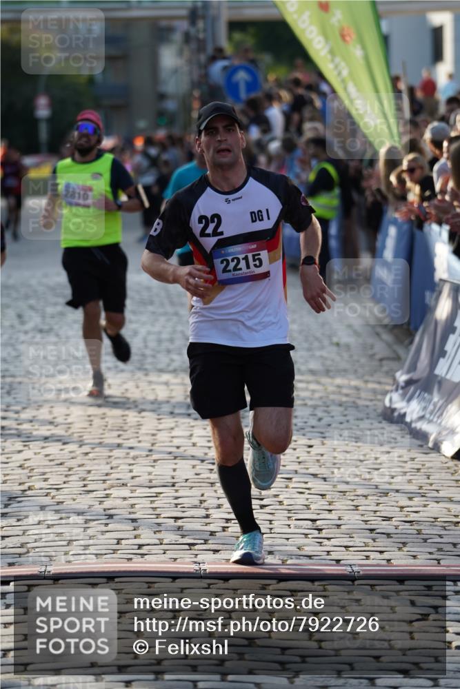 13.06.2025 - Holstenköstenlauf Felixshl http://msf.ph/oto/7922726 13.06.2025 19:50:05 Laufen 2015, 2215, 2545, 2810, 2845 meine-sportfotos.de