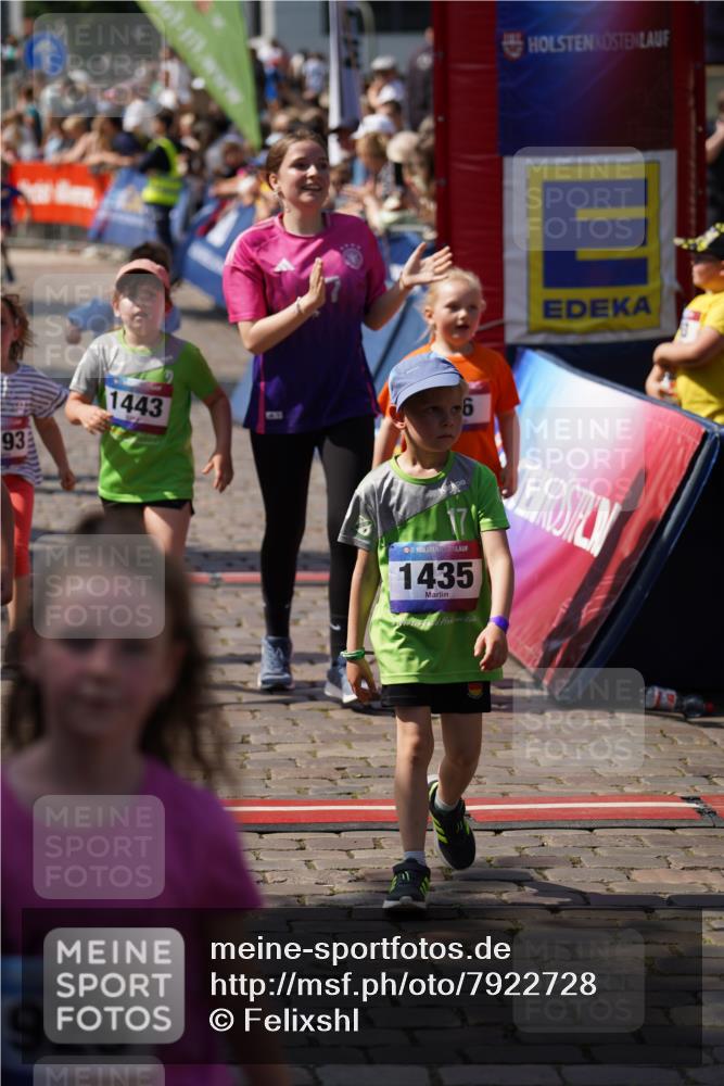 13.06.2025 - Holstenköstenlauf Felixshl http://msf.ph/oto/7922728 13.06.2025 15:38:44 Laufen 16, 33, 81, 87, 98, 101, 278, 565, 569, 678, 1193, 1195, 1201, 1435, 1443, 1846, 1897 meine-sportfotos.de
