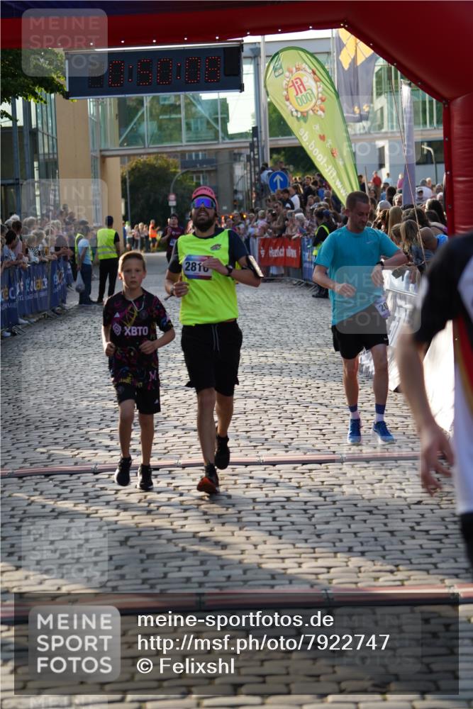 13.06.2025 - Holstenköstenlauf Felixshl http://msf.ph/oto/7922747 13.06.2025 19:50:08 Laufen 2015, 2024, 2215, 2545, 2810, 2845 meine-sportfotos.de