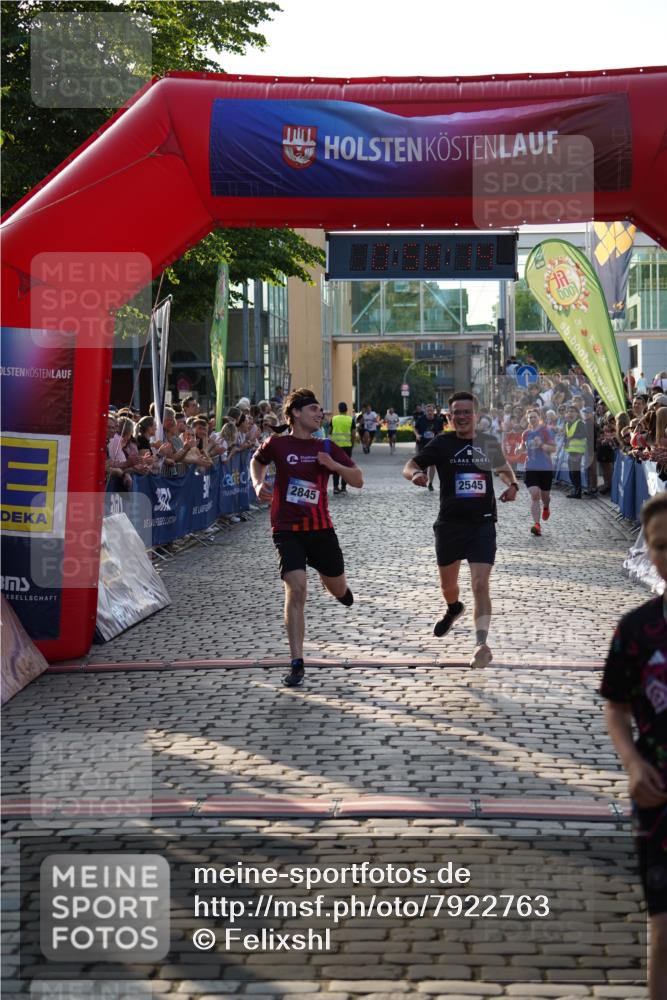 13.06.2025 - Holstenköstenlauf Felixshl http://msf.ph/oto/7922763 13.06.2025 19:50:13 Laufen 2024, 2545, 2823, 2845, 3115 meine-sportfotos.de