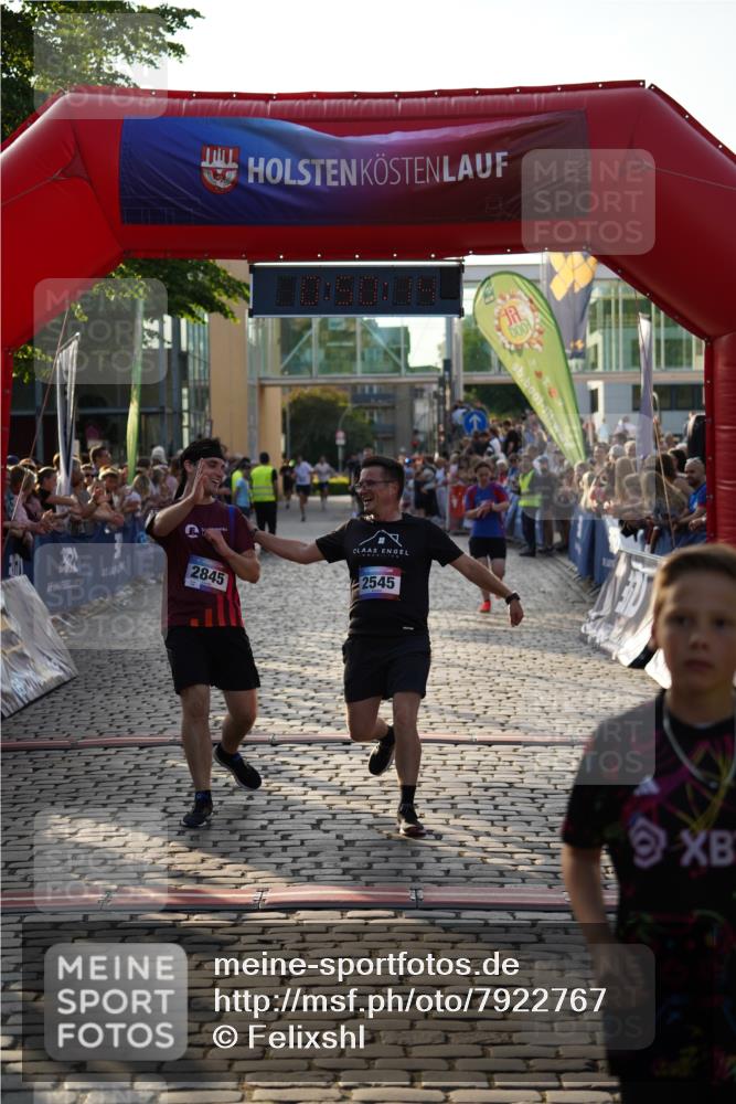 13.06.2025 - Holstenköstenlauf Felixshl http://msf.ph/oto/7922767 13.06.2025 19:50:14 Laufen 2024, 2545, 2823, 2845, 3115 meine-sportfotos.de