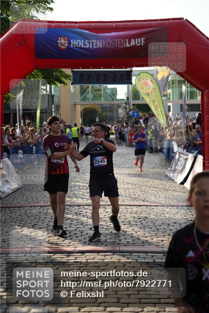 13.06.2025 - Holstenköstenlauf Felixshl http://msf.ph/oto/7922771 13.06.2025 19:50:14 Laufen 2024, 2545, 2823, 2845, 3115 meine-sportfotos.de