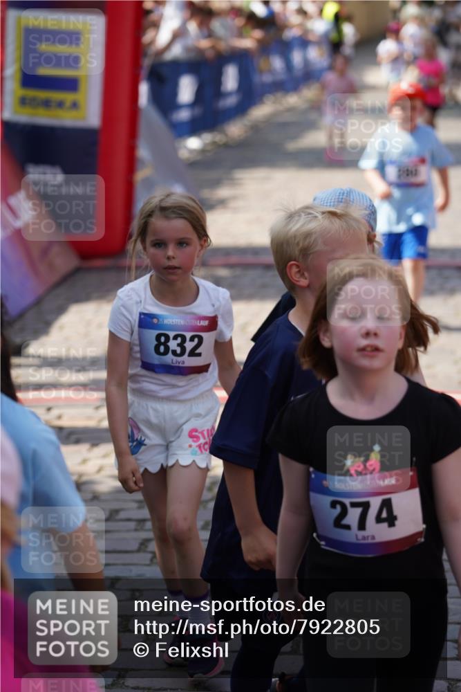 13.06.2025 - Holstenköstenlauf Felixshl http://msf.ph/oto/7922805 13.06.2025 15:39:04 Laufen 13, 86, 185, 186, 280, 561, 671, 822, 823, 832, 950, 1289, 1852, 1877 meine-sportfotos.de