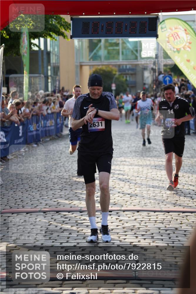 13.06.2025 - Holstenköstenlauf Felixshl http://msf.ph/oto/7922815 13.06.2025 19:50:27 Laufen 2390, 2551, 2631, 2863, 3117, 3652, 3666 meine-sportfotos.de