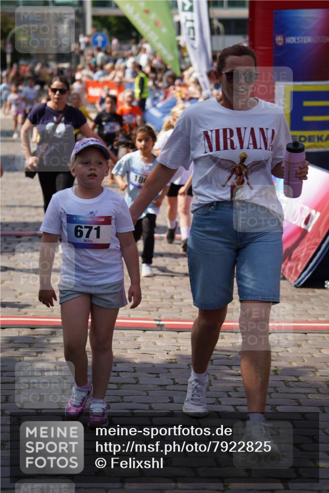 13.06.2025 - Holstenköstenlauf Felixshl http://msf.ph/oto/7922825 13.06.2025 15:39:09 Laufen 13, 47, 86, 185, 186, 561, 571, 671, 822, 823, 1291, 1852, 1877 meine-sportfotos.de