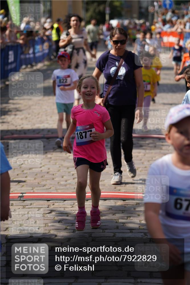 13.06.2025 - Holstenköstenlauf Felixshl http://msf.ph/oto/7922829 13.06.2025 15:39:10 Laufen 13, 47, 86, 185, 186, 561, 571, 822, 823, 828, 1291, 1852, 1853, 1877 meine-sportfotos.de
