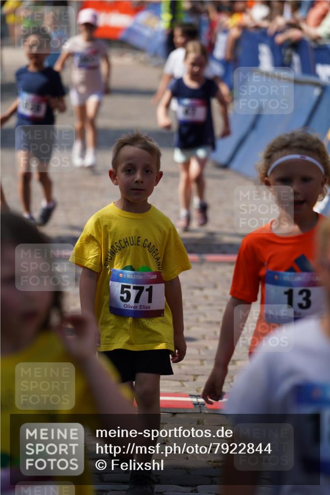 13.06.2025 - Holstenköstenlauf Felixshl http://msf.ph/oto/7922844 13.06.2025 15:39:15 Laufen 13, 47, 277, 561, 571, 828, 1291, 1445, 1853 meine-sportfotos.de