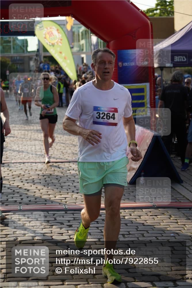 13.06.2025 - Holstenköstenlauf Felixshl http://msf.ph/oto/7922855 13.06.2025 19:50:39 Laufen 2598, 2769, 2794, 2824, 3016, 3264, 3587, 3601 meine-sportfotos.de