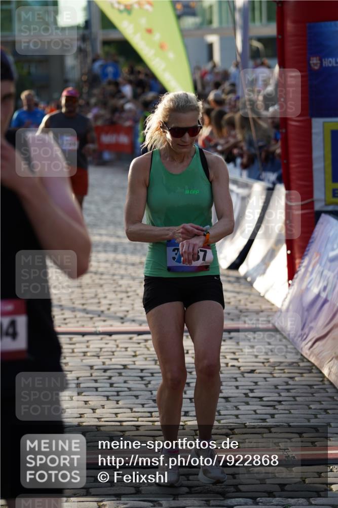 13.06.2025 - Holstenköstenlauf Felixshl http://msf.ph/oto/7922868 13.06.2025 19:50:41 Laufen 2598, 2769, 2794, 2824, 3016, 3144, 3264, 3587, 3601 meine-sportfotos.de